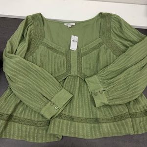 American Eagle long sleeve blouse